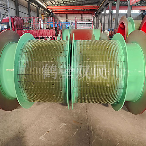 鑿井絞車廠家生產(chǎn)的2JTP-1.2×0.8P礦用提升絞車發(fā)貨！